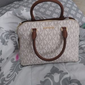 Womens Michael Kors satchel